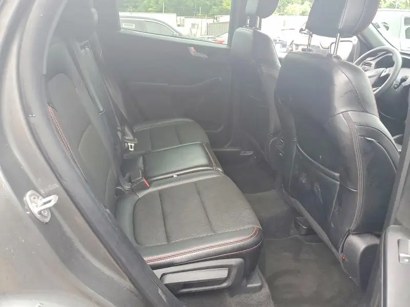 2025 FORD ESCAPE ST LINE  