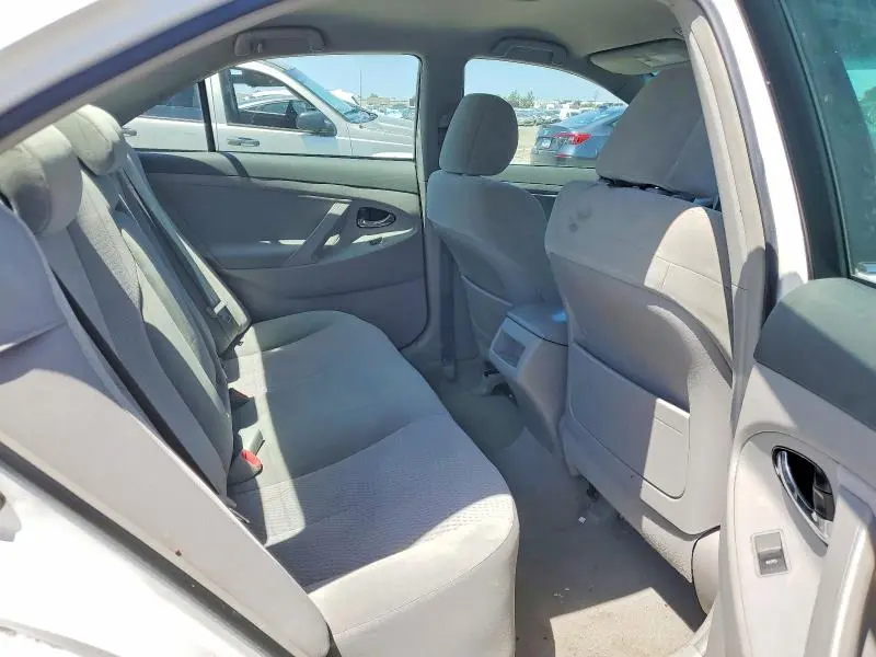 2011 TOYOTA CAMRY LE  