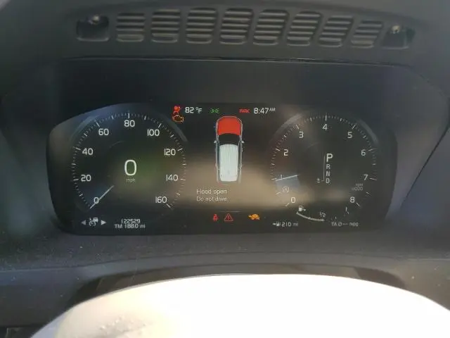 2018 VOLVO XC90 T6  
