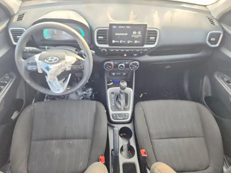2024 HYUNDAI VENUE SE  