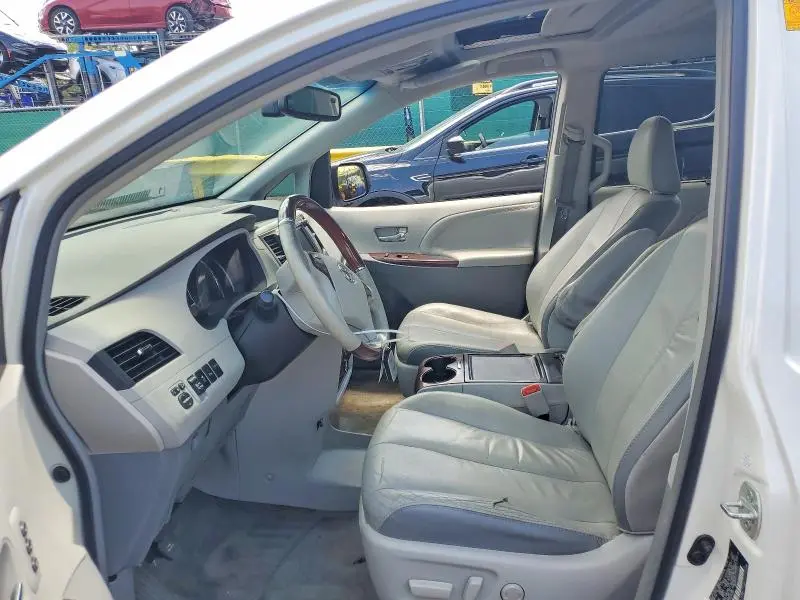2012 TOYOTA SIENNA XLE 8-PASSENGER  