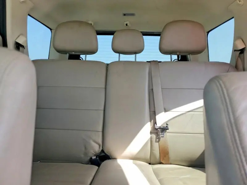 2010 FORD ESCAPE XLT  