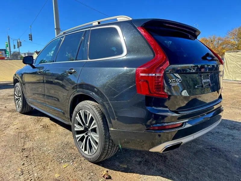 2016 VOLVO XC90 T6  
