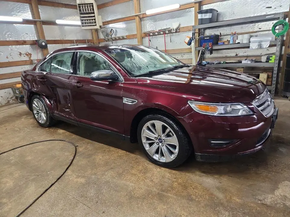 2011 FORD TAURUS LIMITED  