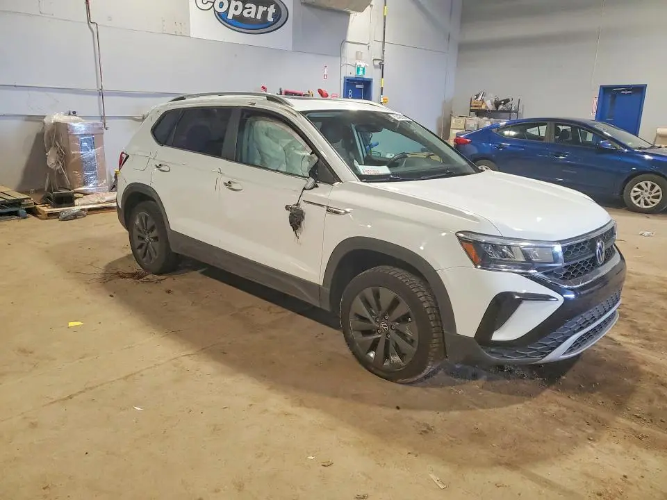 2024 VOLKSWAGEN TAOS SE  