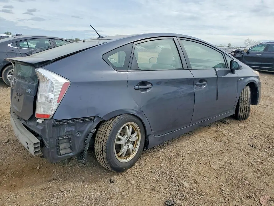 2010 TOYOTA PRIUS II  