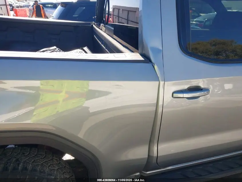 2024 GMC SIERRA 1500 4WD  SHORT BOX AT4