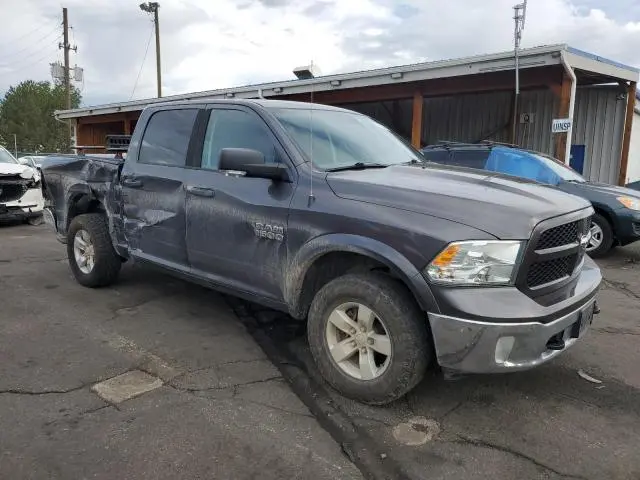 2016 RAM 1500 SLT  