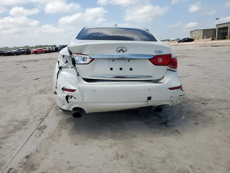 2016 INFINITI Q50 PREMIUM  