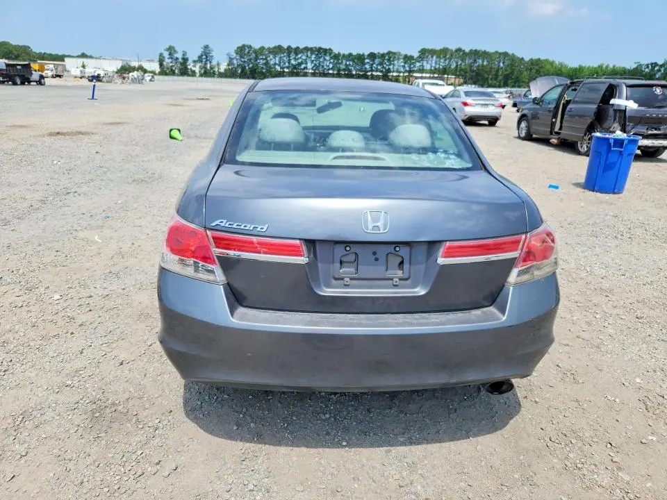 2011 HONDA ACCORD LXP  
