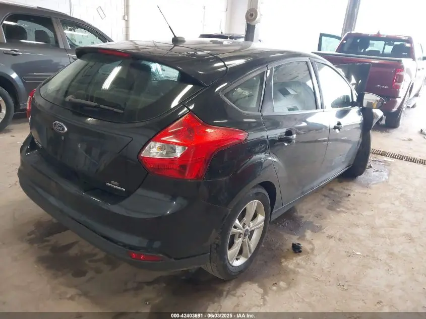 2014 FORD FOCUS SE