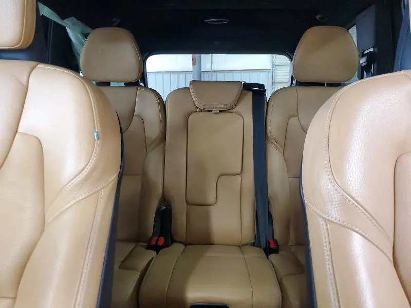 2019 VOLVO XC90 T6 MOMENTUM  
