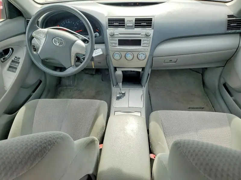 2010 TOYOTA CAMRY LE  