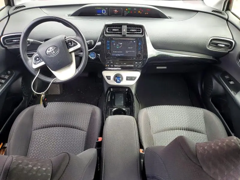 2017 TOYOTA PRIUS THREE  