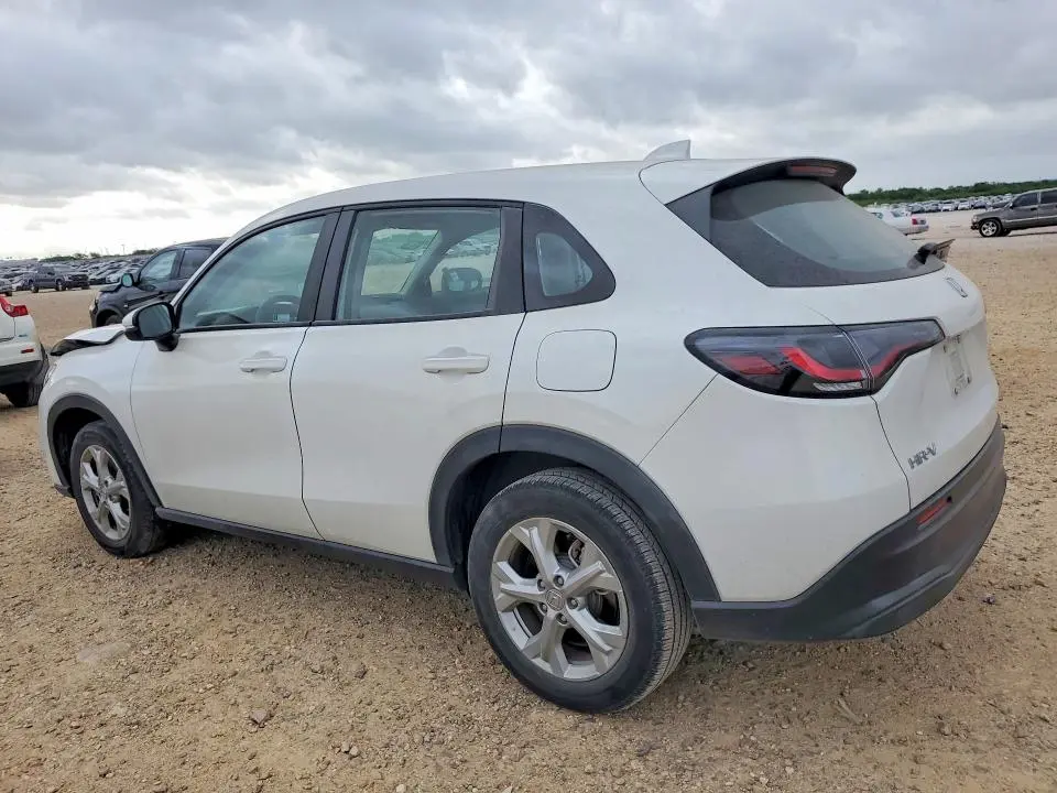 2023 HONDA HR-V LX  