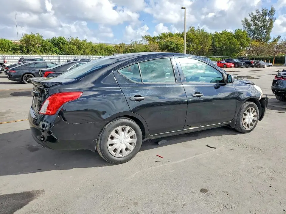 2013 NISSAN VERSA 1.6 S  