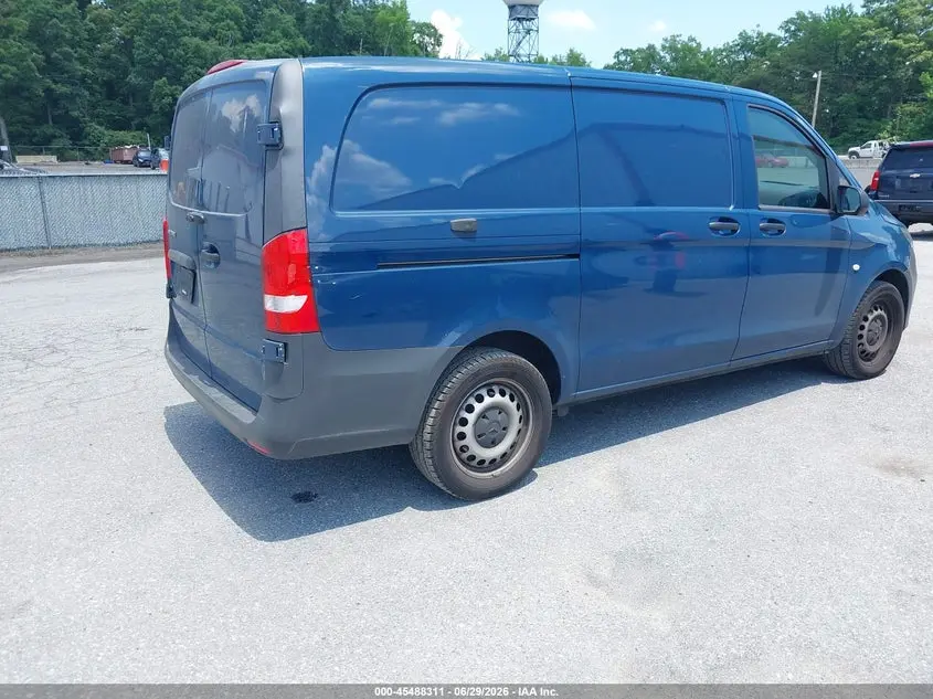 2019 MERCEDES-BENZ METRIS  