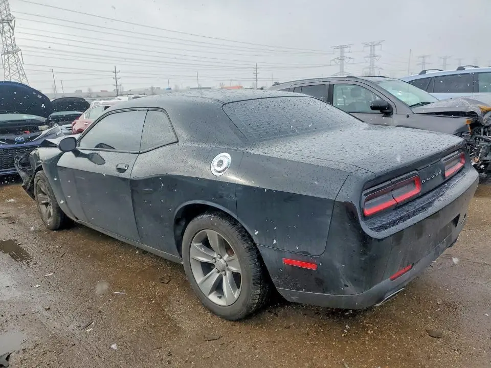 2016 DODGE CHALLENGER SXT  
