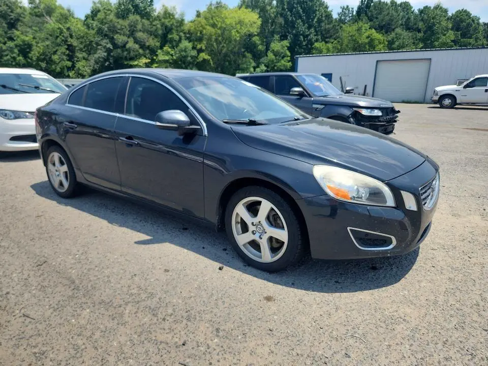 2013 VOLVO S60 T5  