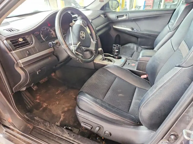 2012 TOYOTA CAMRY SE  