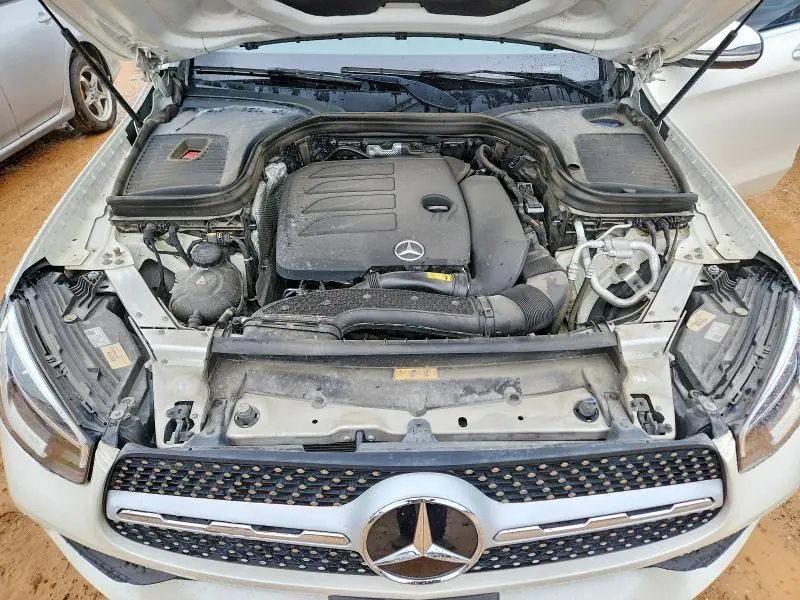 2021 MERCEDES-BENZ GLC 300  