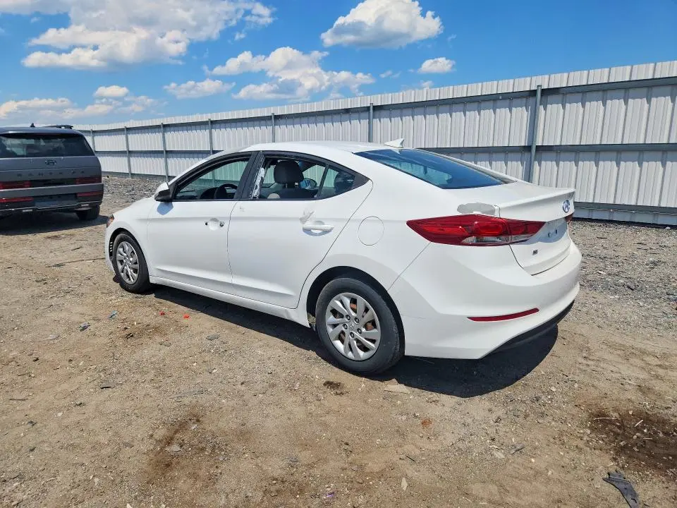 2017 HYUNDAI ELANTRA SE  