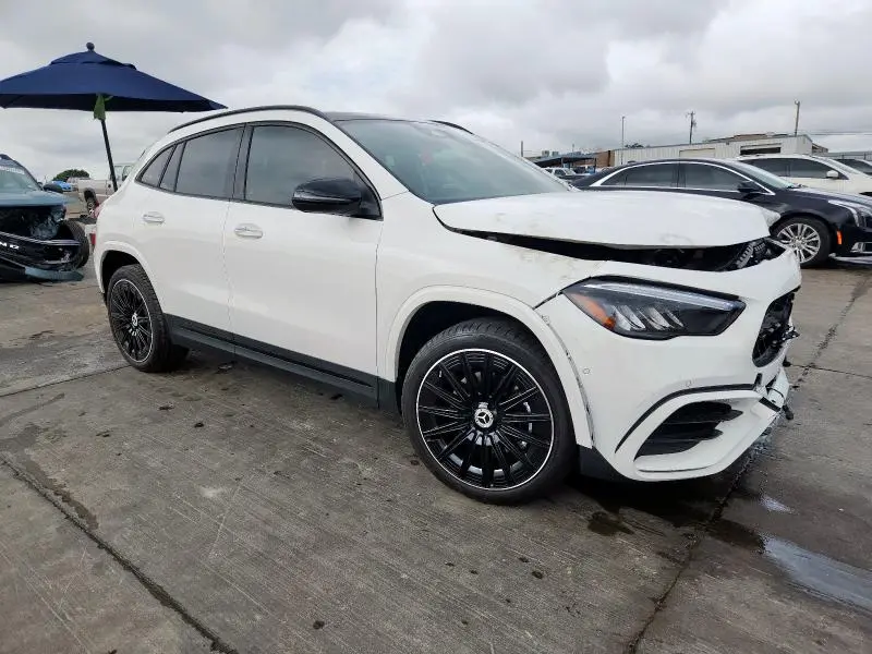 2025 MERCEDES-BENZ GLA 250  