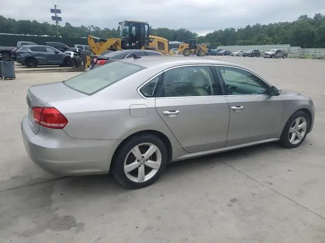 2012 VOLKSWAGEN PASSAT SE  