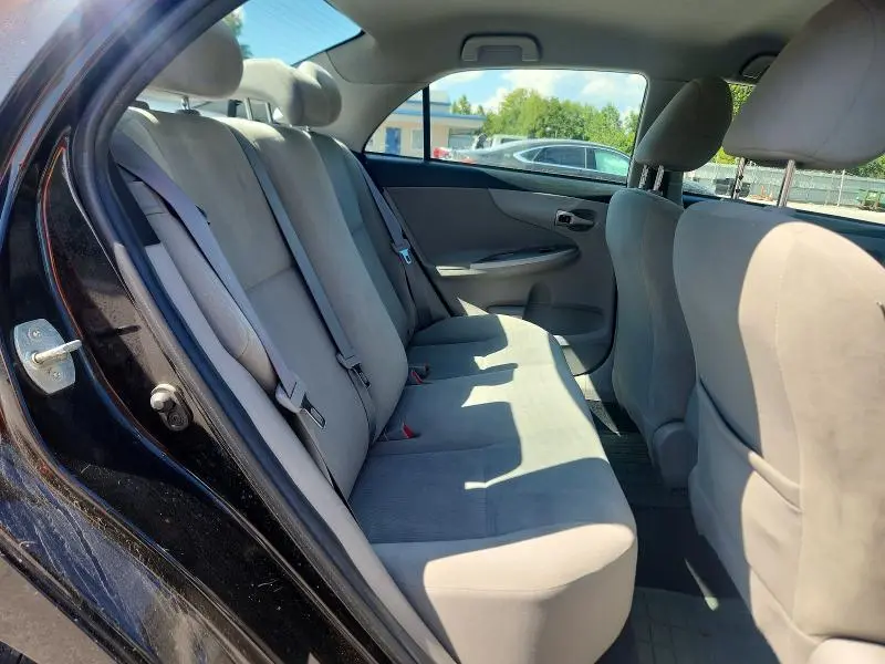 2012 TOYOTA COROLLA LE  