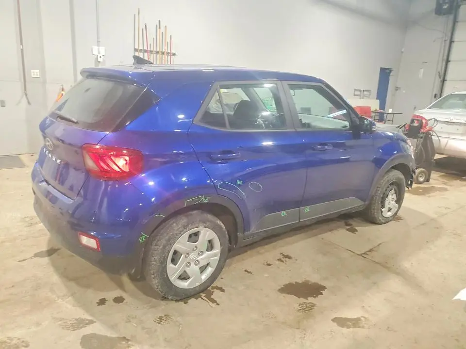2022 HYUNDAI VENUE SE  