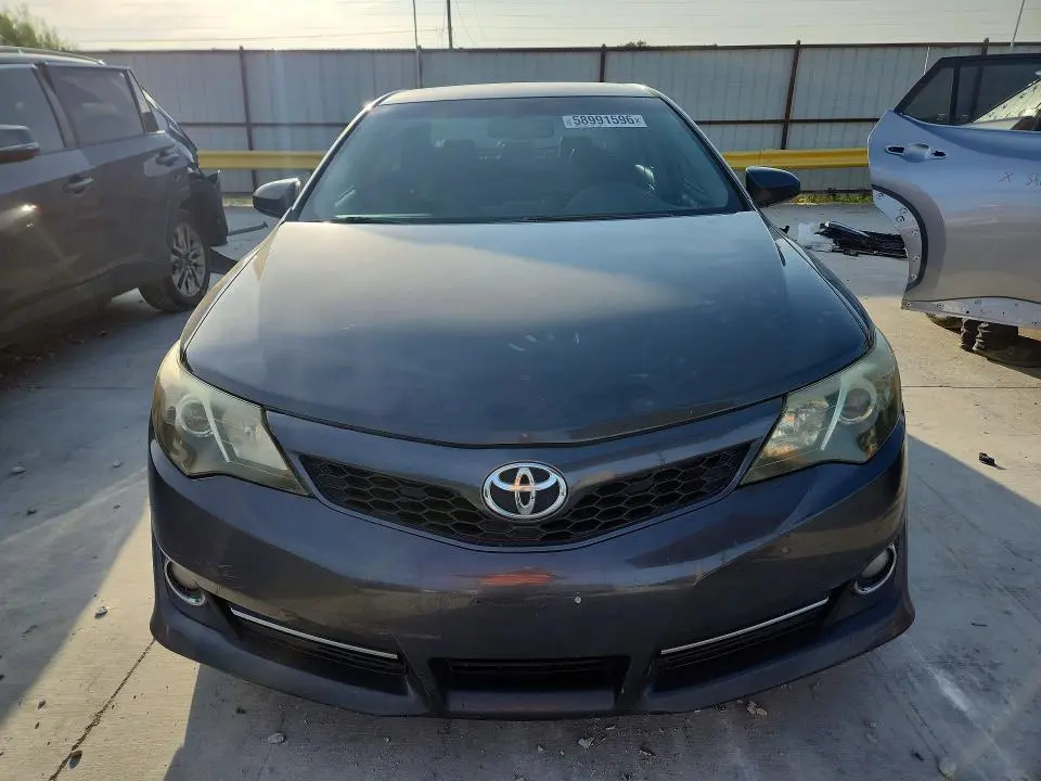 2012 TOYOTA CAMRY SE  
