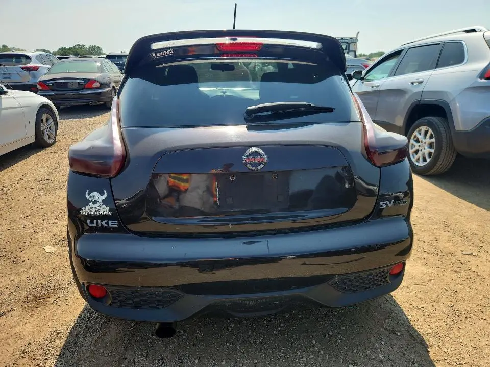 2015 NISSAN JUKE SV  