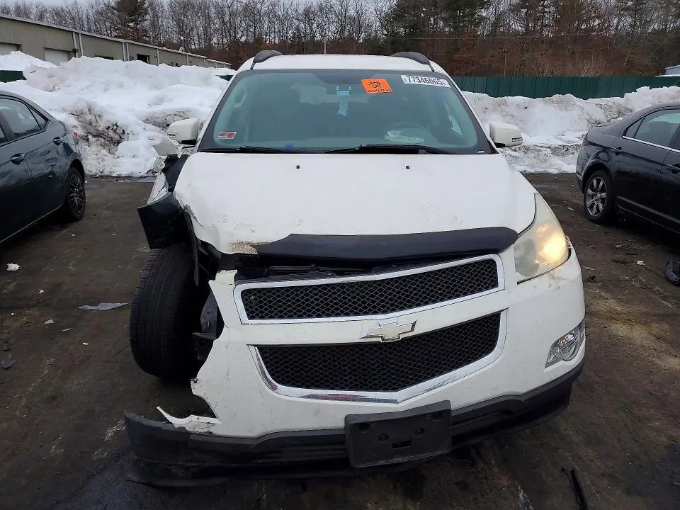2010 CHEVROLET TRAVERSE LT  