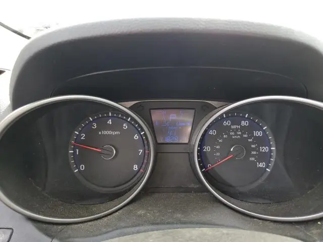 2011 HYUNDAI TUCSON GLS  