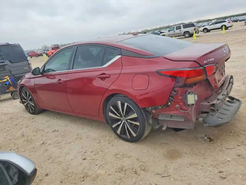 2022 NISSAN ALTIMA SR  