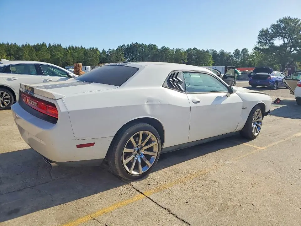 2014 DODGE CHALLENGER SXT  