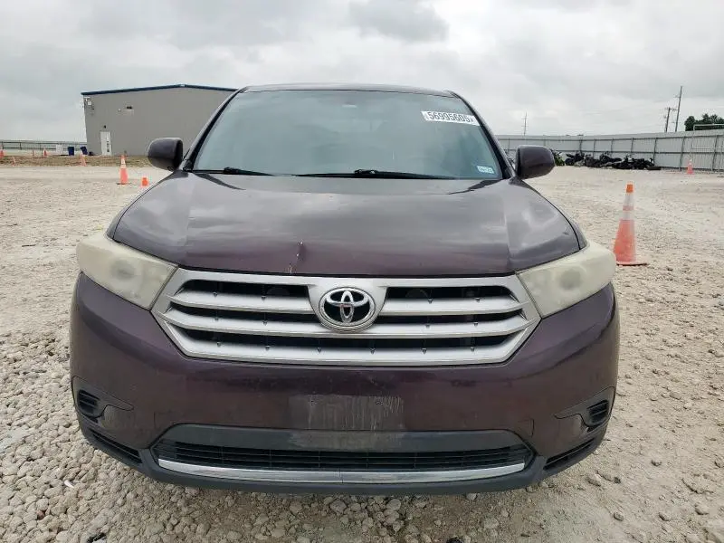 2013 TOYOTA HIGHLANDER BASE