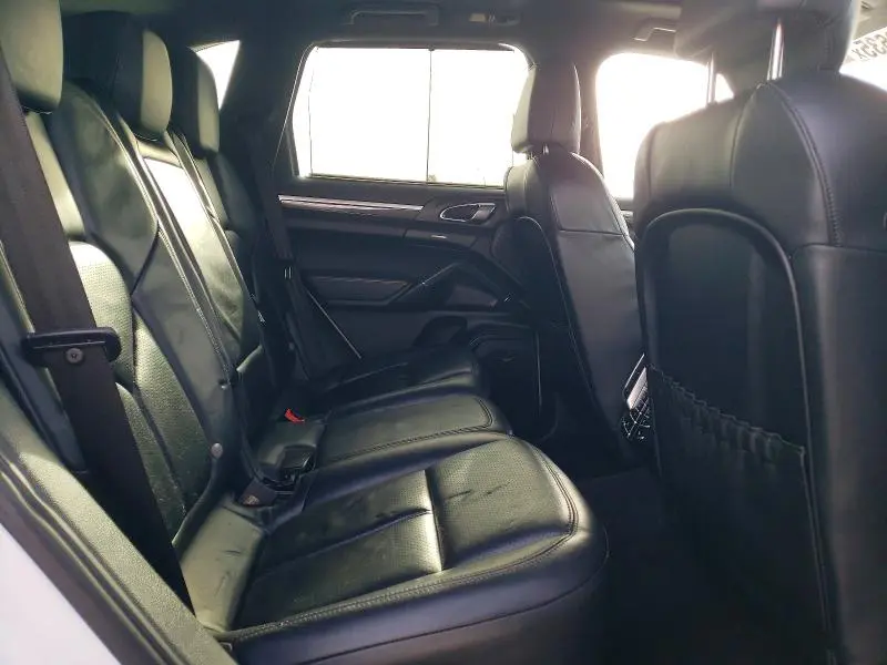 2012 PORSCHE CAYENNE   