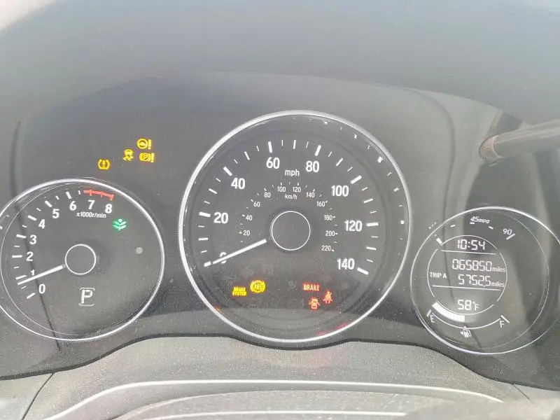 2021 HONDA HR-V LX  