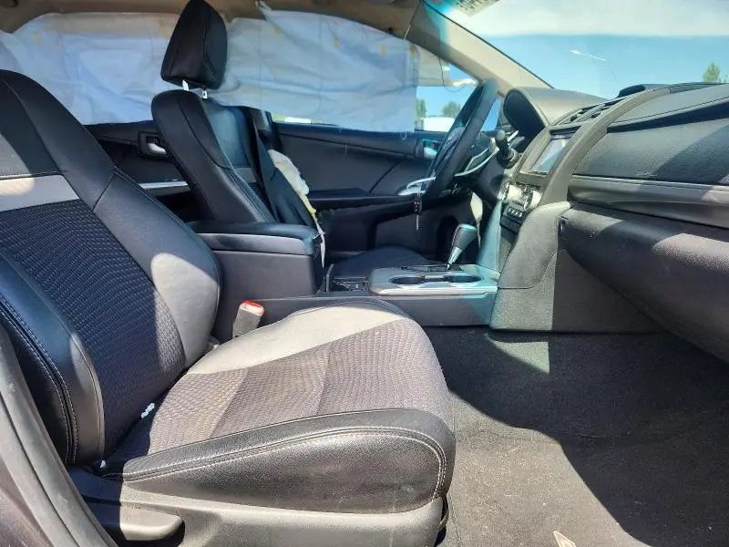 2014 TOYOTA CAMRY SE  