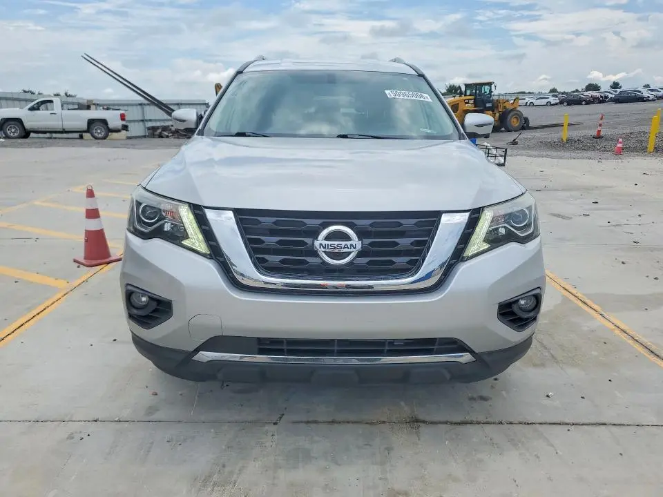 2019 NISSAN PATHFINDER SL  