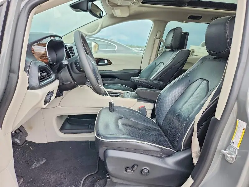 2022 CHRYSLER PACIFICA HYBRID LIMITED  