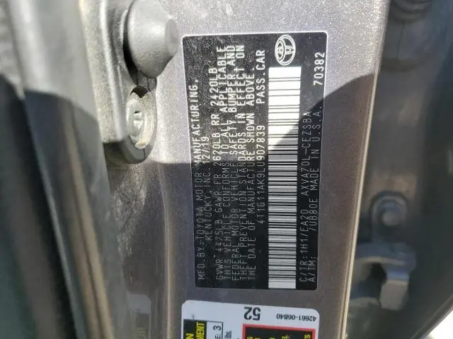 2020 TOYOTA CAMRY SE  