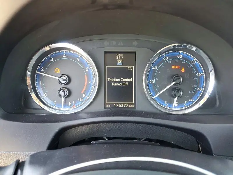 2017 TOYOTA COROLLA XLE  