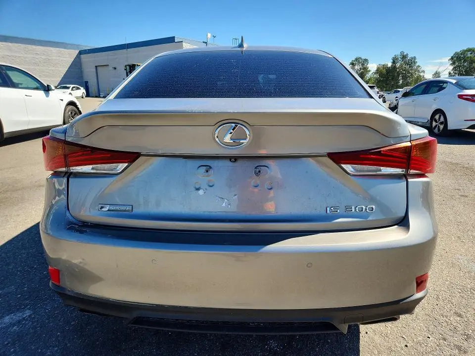 2019 LEXUS IS 300  