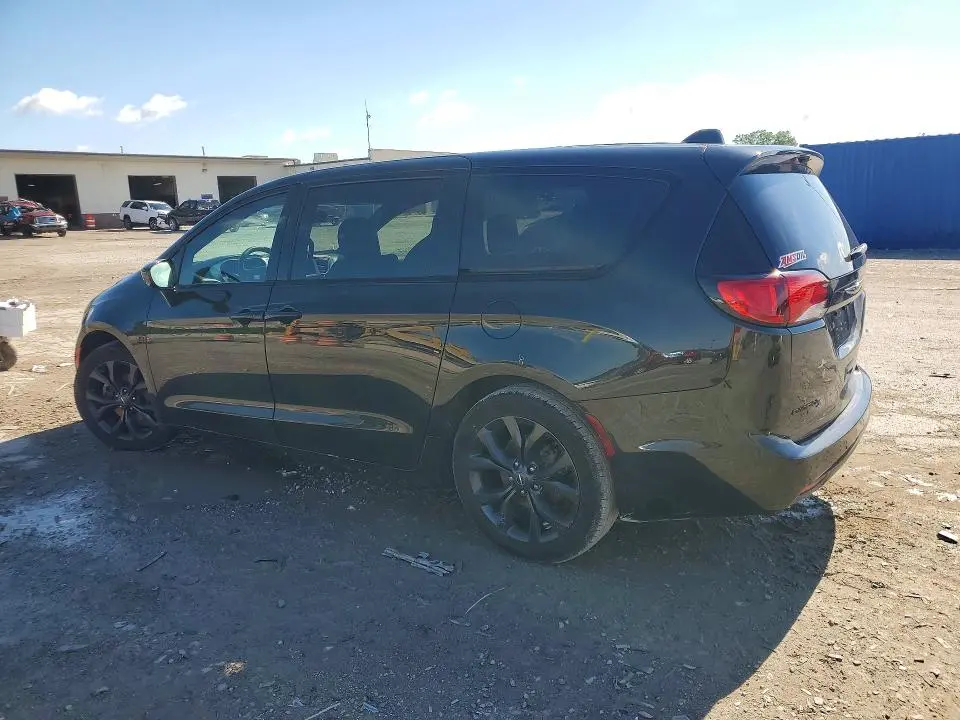 2019 CHRYSLER PACIFICA TOURING PLUS  