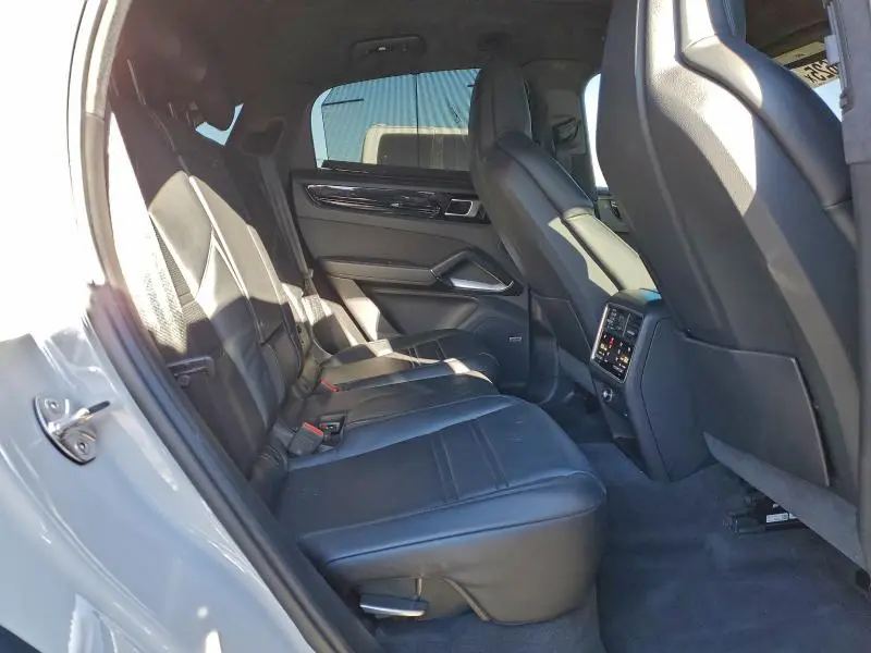 2020 PORSCHE CAYENNE TURBO COUPE  