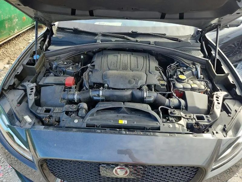 2018 JAGUAR F-PACE S  