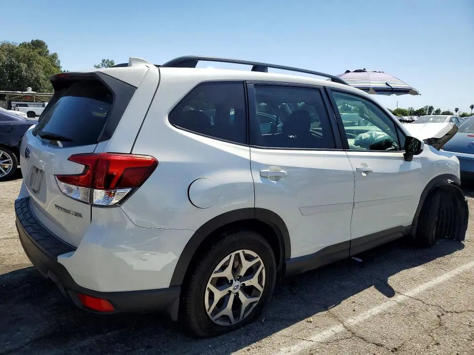 2019 SUBARU FORESTER PREMIUM  