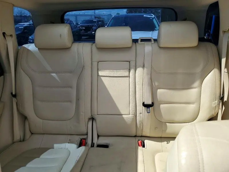 2012 VOLKSWAGEN TOUAREG V6 TDI  